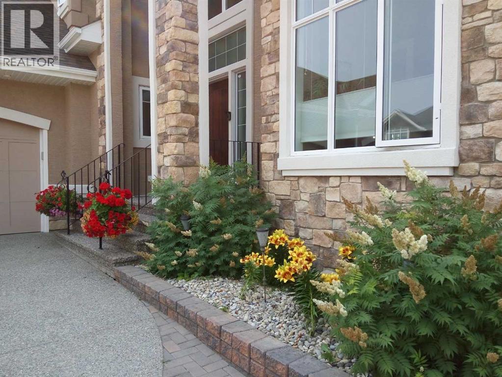 Single Family House for Sale in  Cranarch Heights SE Cranston Calgary 