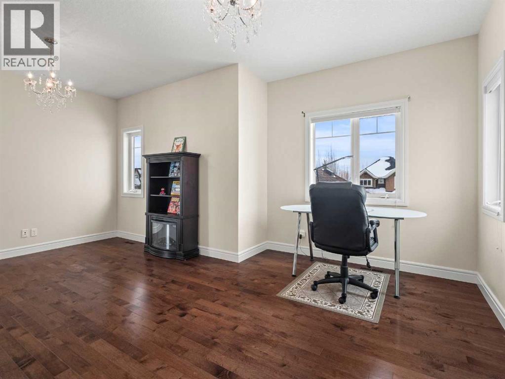 Single Family House for Sale in  Cranarch Heights SE Cranston Calgary 