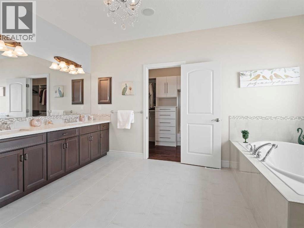 Single Family House for Sale in  Cranarch Heights SE Cranston Calgary 