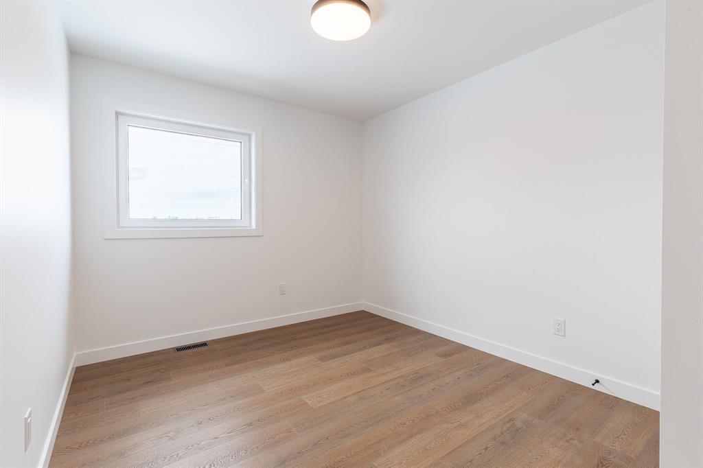 Photo 12 of 111 Champagne Street, Ste Anne MB