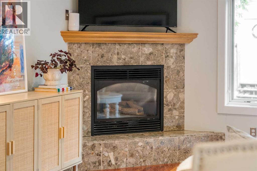 Single Family House for Sale in   Avenue SW Erlton Calgary 