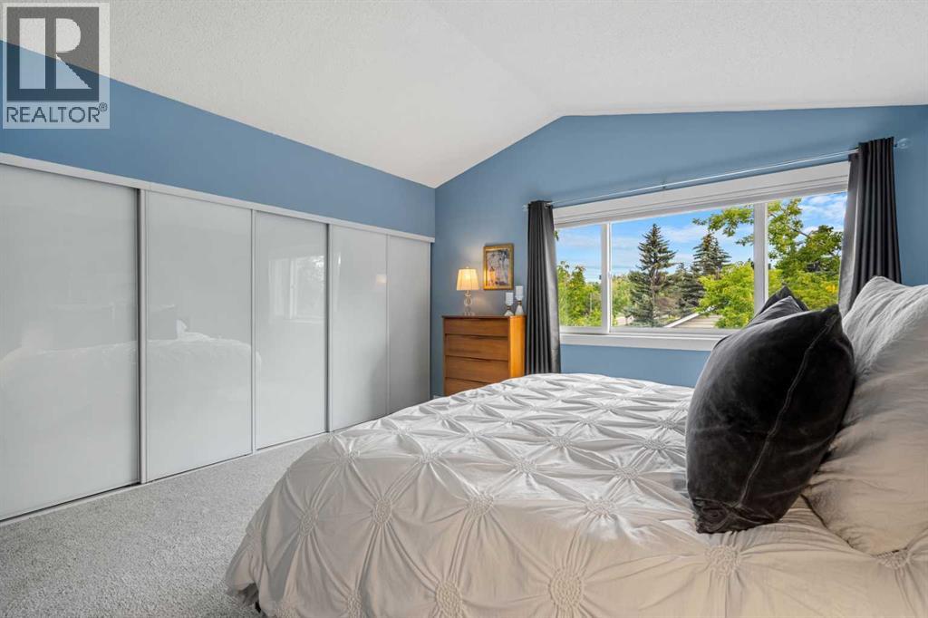Single Family House for Sale in   Avenue SW Erlton Calgary 