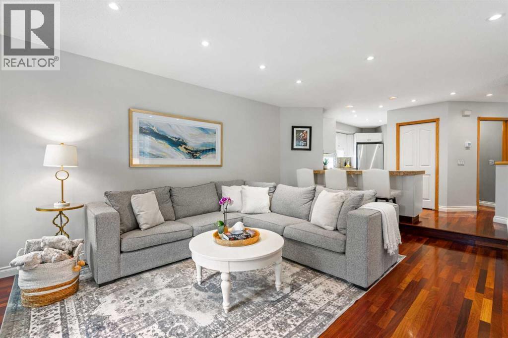 Single Family House for Sale in   Avenue SW Erlton Calgary 
