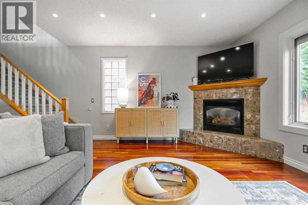 Single Family House for Sale in   Avenue SW Erlton Calgary 