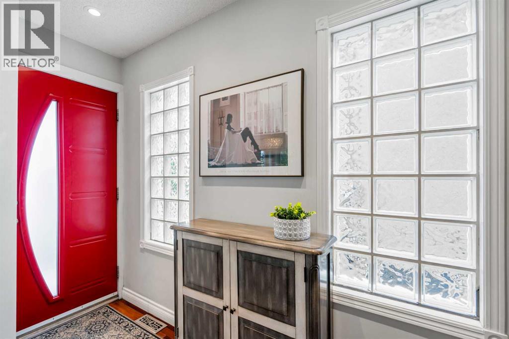 Single Family House for Sale in   Avenue SW Erlton Calgary 