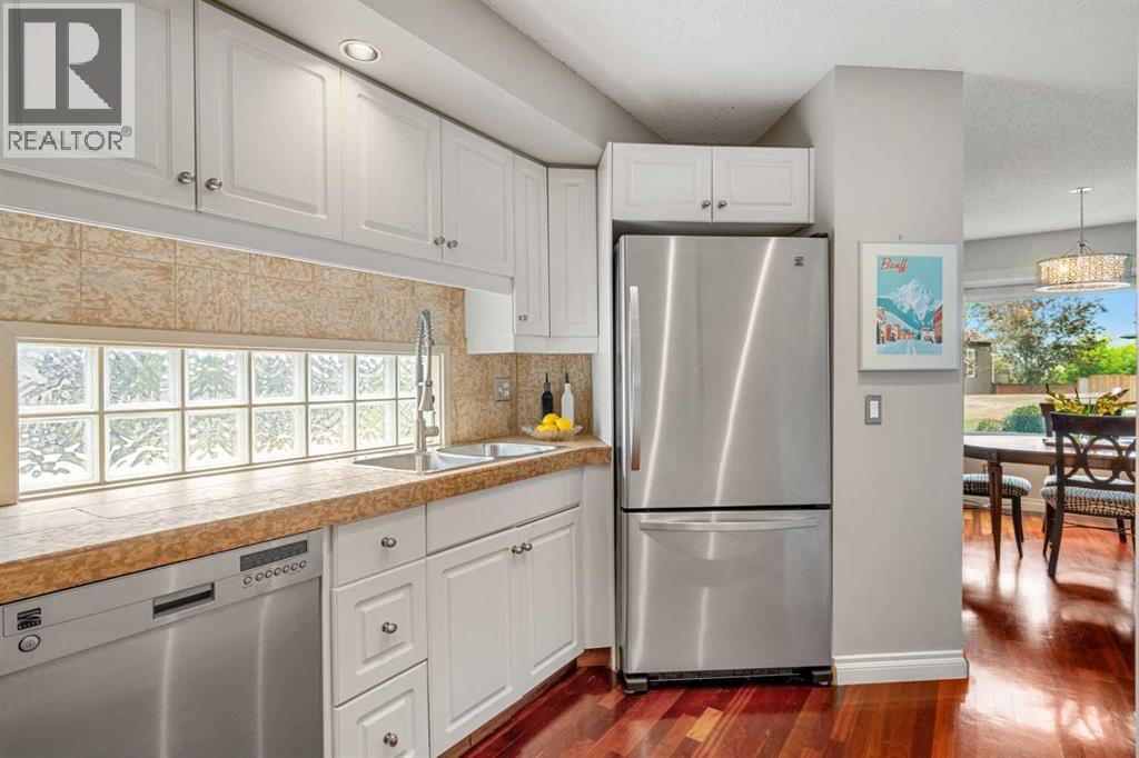 Single Family House for Sale in   Avenue SW Erlton Calgary 