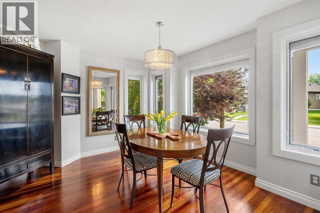 Single Family House for Sale in   Avenue SW Erlton Calgary 