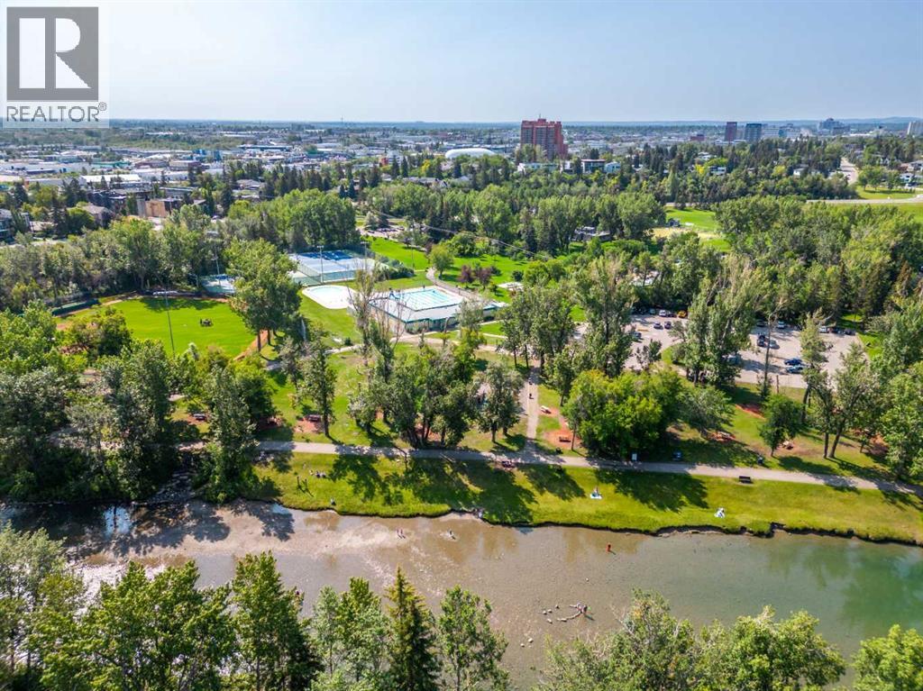 Single Family House for Sale in   Avenue SW Erlton Calgary 