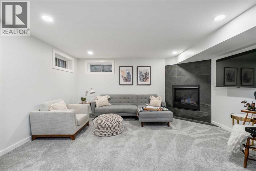 Single Family House for Sale in   Avenue SW Erlton Calgary 