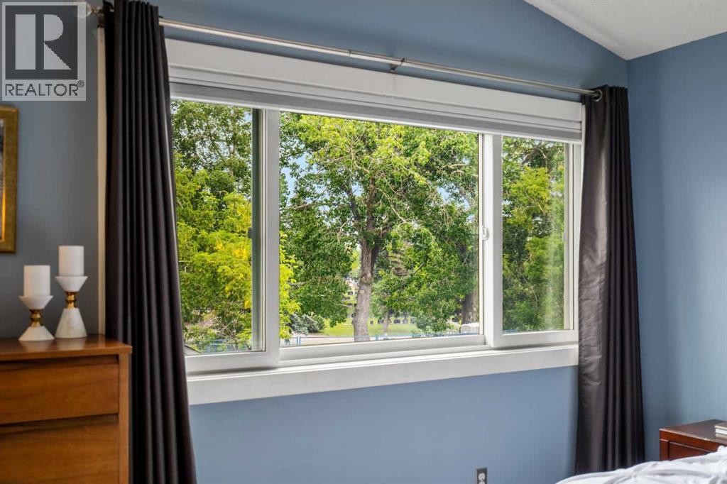 Single Family House for Sale in   Avenue SW Erlton Calgary 