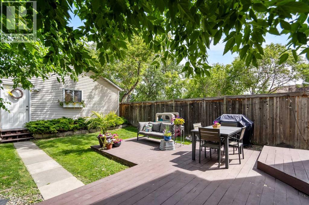 Single Family House for Sale in   Avenue SW Erlton Calgary 