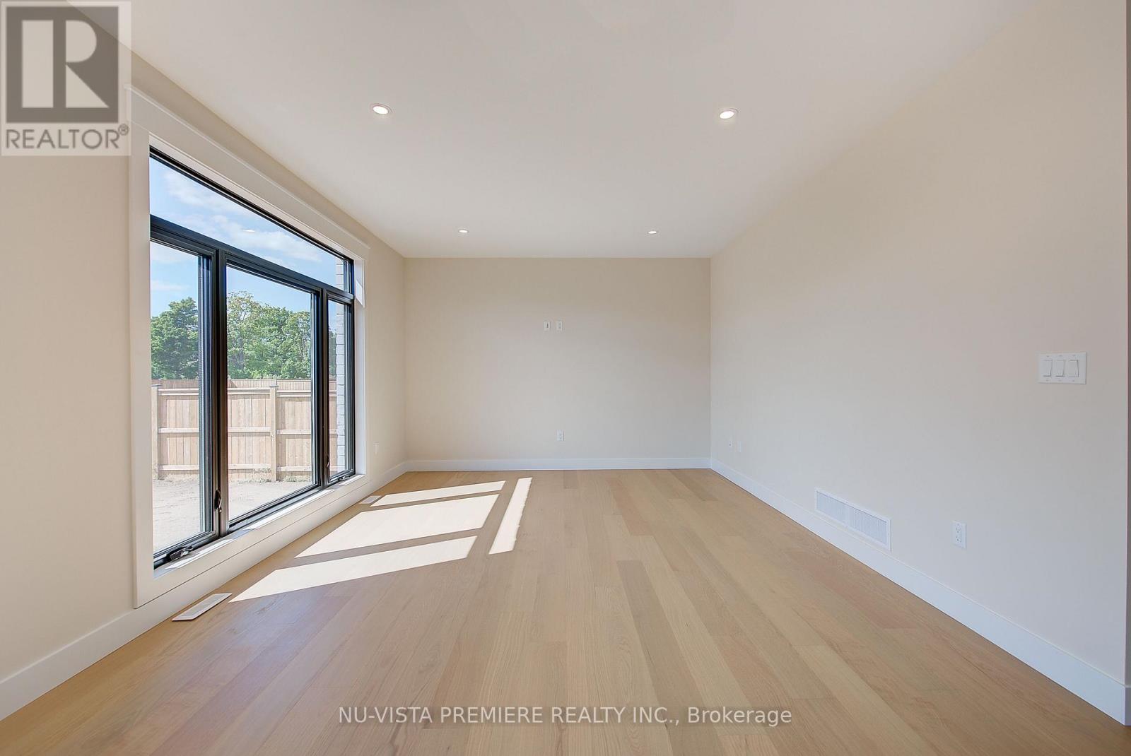 Photo 10 of 121 Harvest Lane, Thames Centre ON