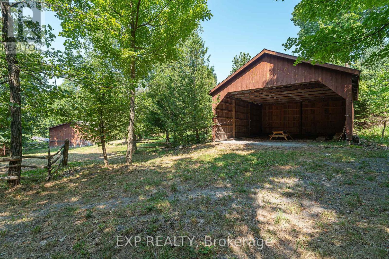 Photo 40 of 1437 Usborne Street, Mcnab Braeside ON