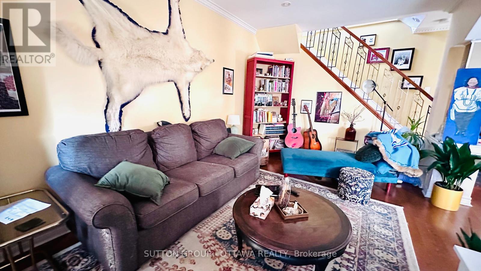 Photo 10 of 139 Eccles Street, Ottawa ON