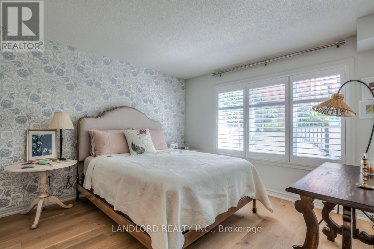 Photo 13 of Th 16 232 George Street, Toronto ON