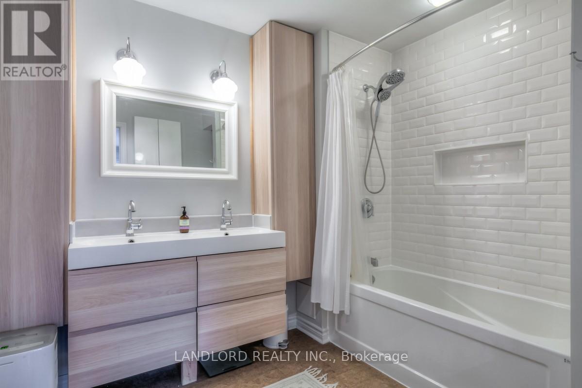 Photo 15 of Th 16 232 George Street, Toronto ON
