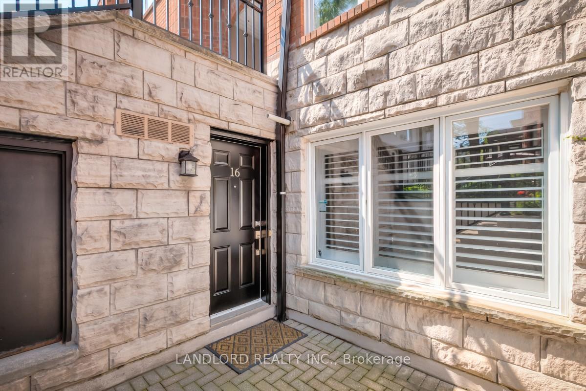 Photo 24 of Th 16 232 George Street, Toronto ON