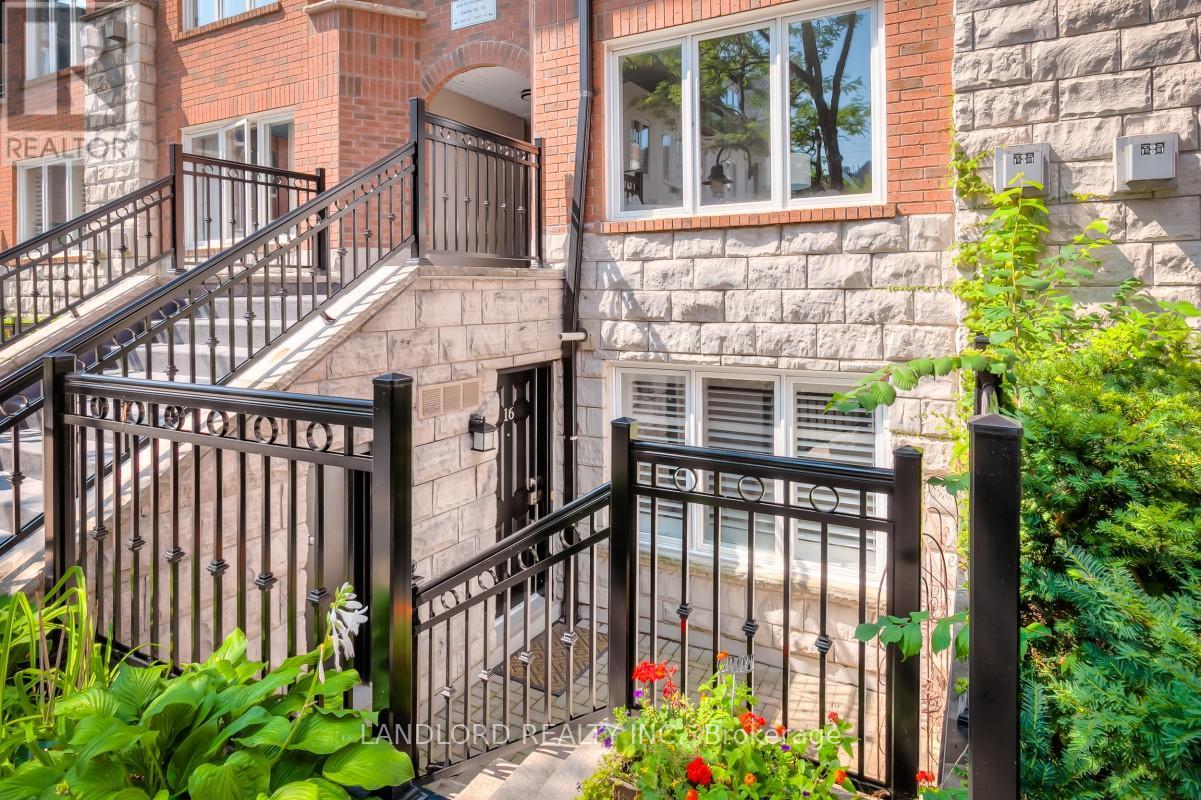 Photo 25 of Th 16 232 George Street, Toronto ON