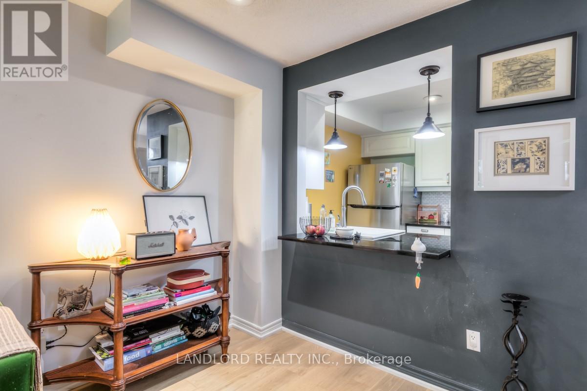 Photo 8 of Th 16 232 George Street, Toronto ON