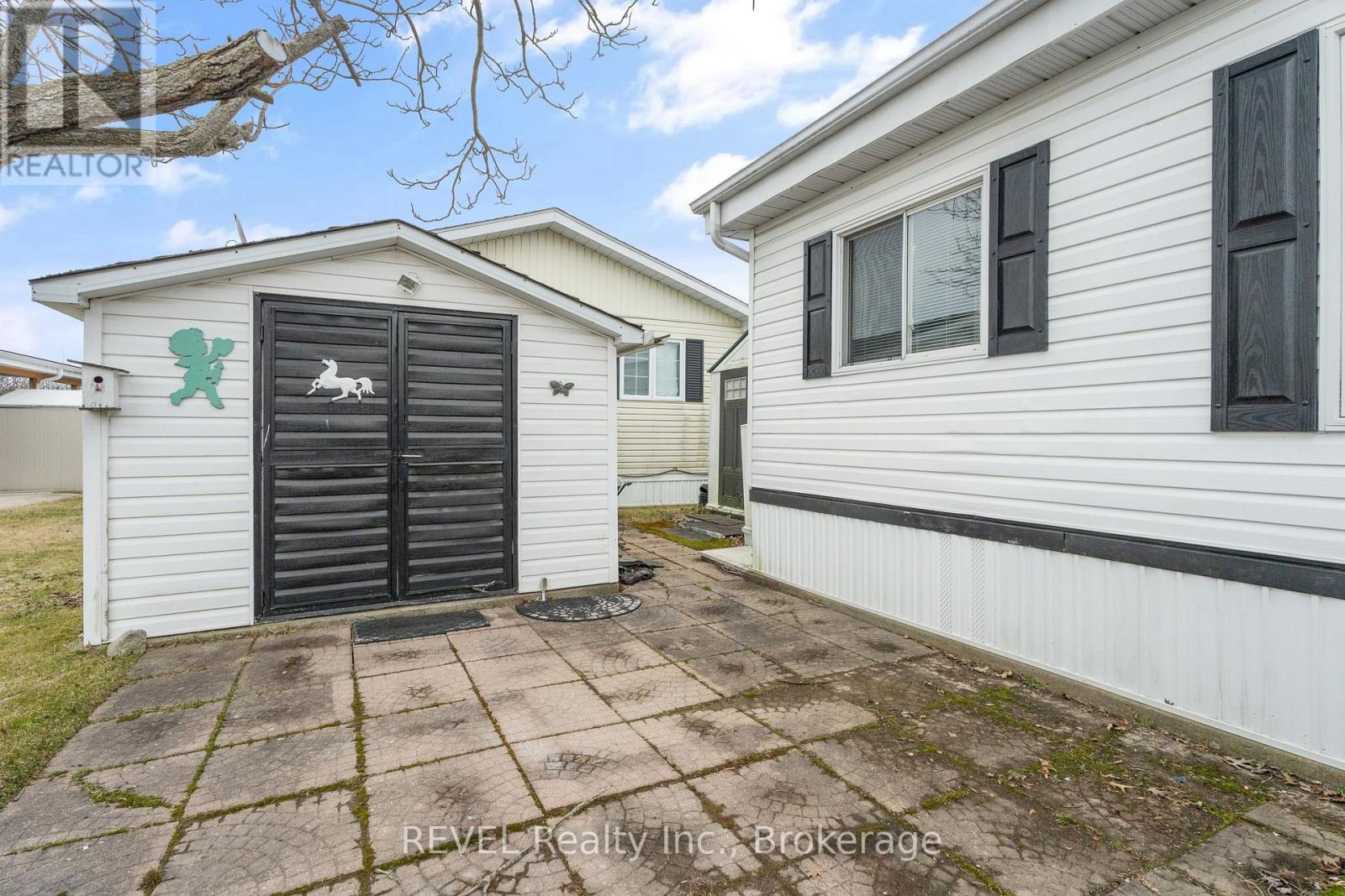 #350 3033 TOWNLINE ROAD - 5