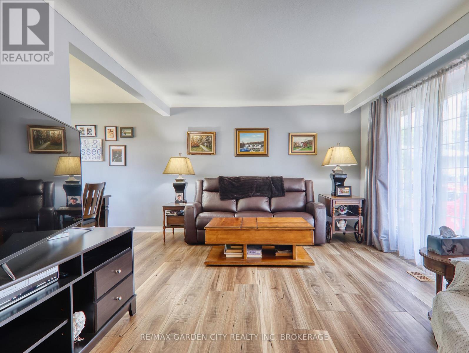 Photo 19 of 7 Chapman Court, St Catharines ON