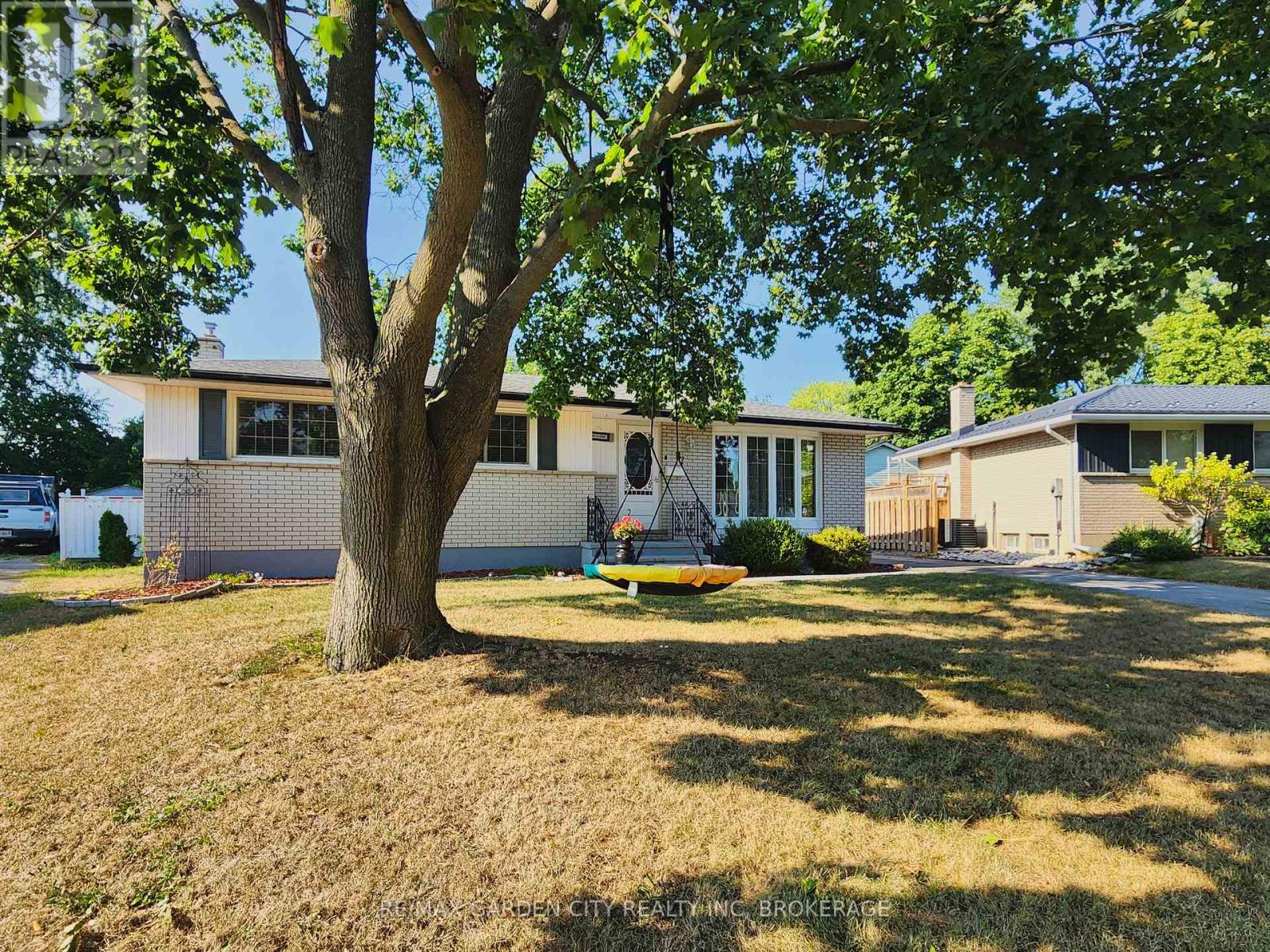 Photo 29 of 7 Chapman Court, St Catharines ON