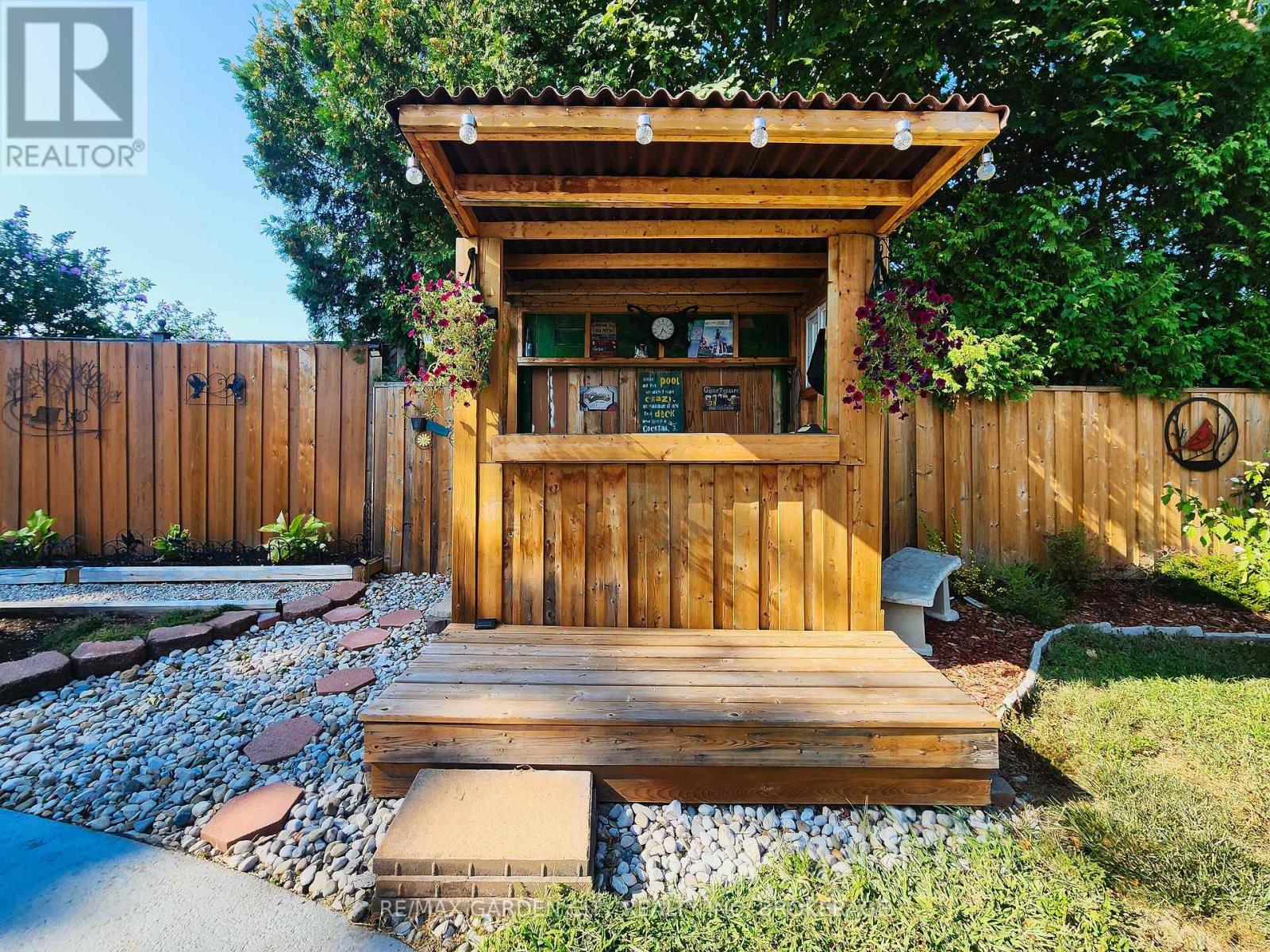 Photo 43 of 7 Chapman Court, St Catharines ON