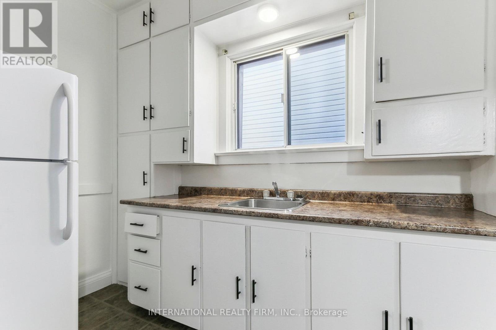 Photo 13 of Upper 279 Cedarvale Avenue, Toronto ON