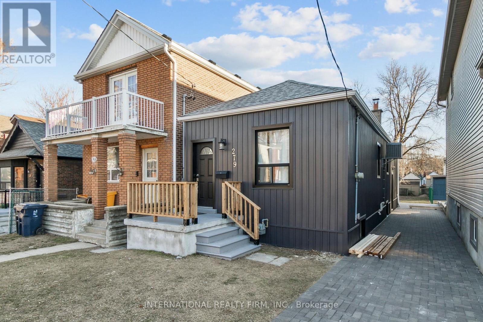 Photo 22 of Upper 279 Cedarvale Avenue, Toronto ON