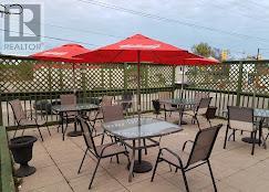 Photo 10 of 926 Simcoe Street N, Oshawa ON
