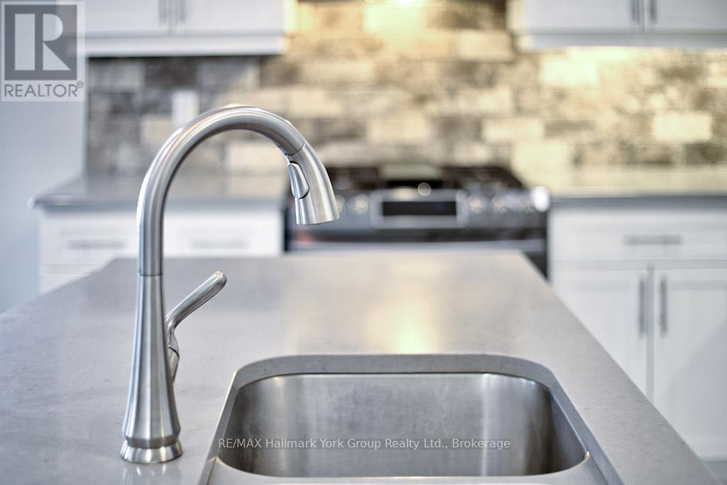 Photo 11 of 82 Hughes Street, Collingwood ON