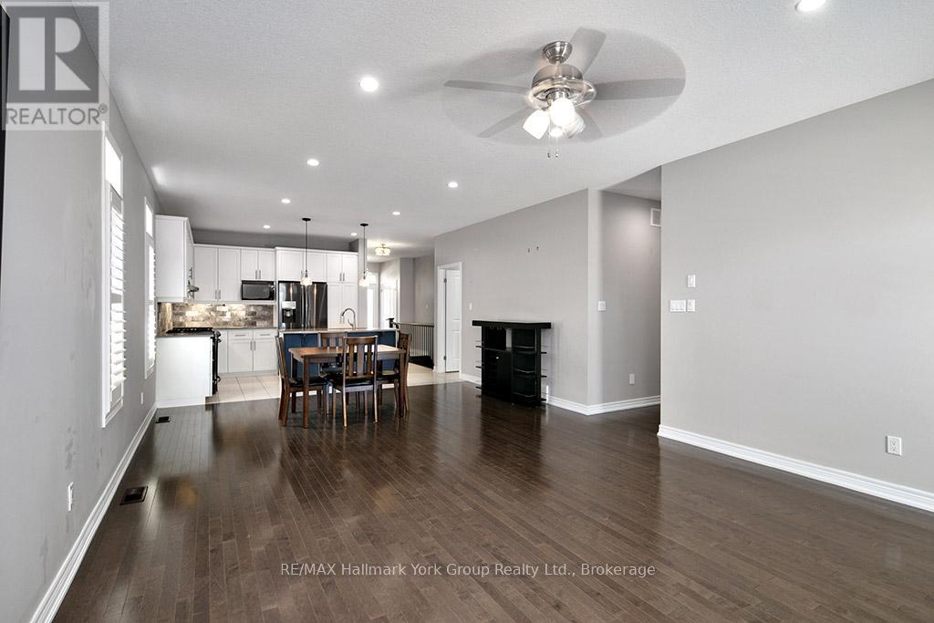 Photo 22 of 82 Hughes Street, Collingwood ON