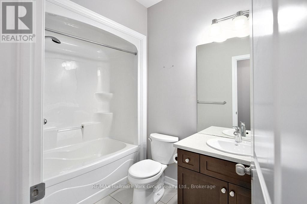 Photo 28 of 82 Hughes Street, Collingwood ON