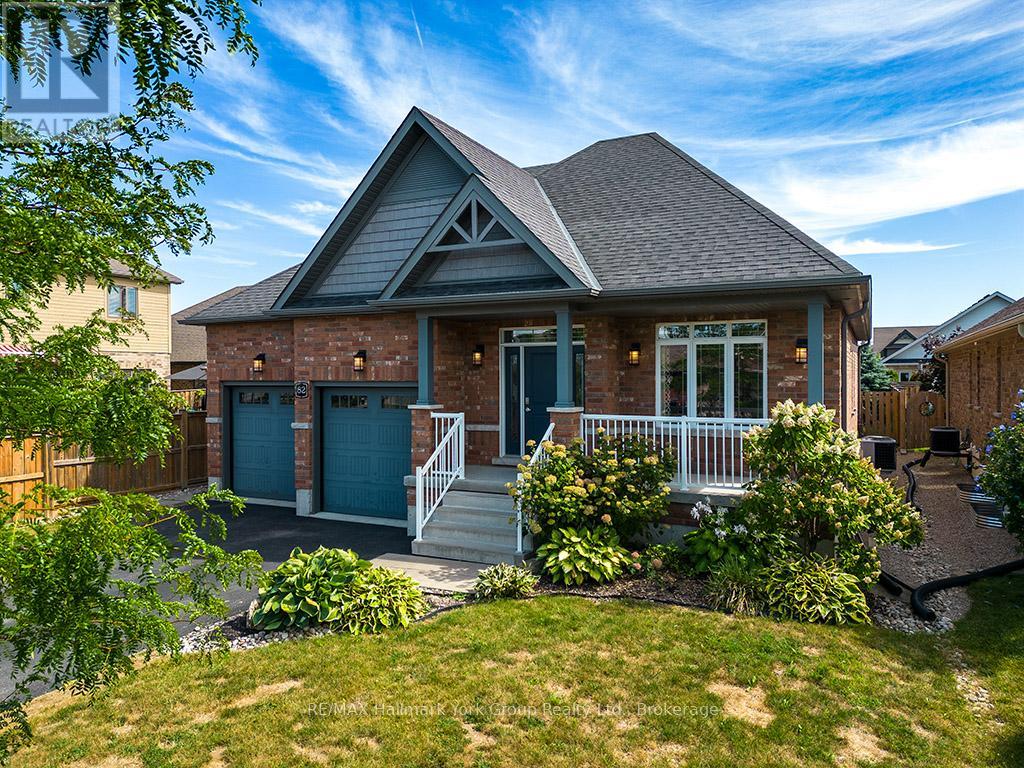 Photo 3 of 82 Hughes Street, Collingwood ON