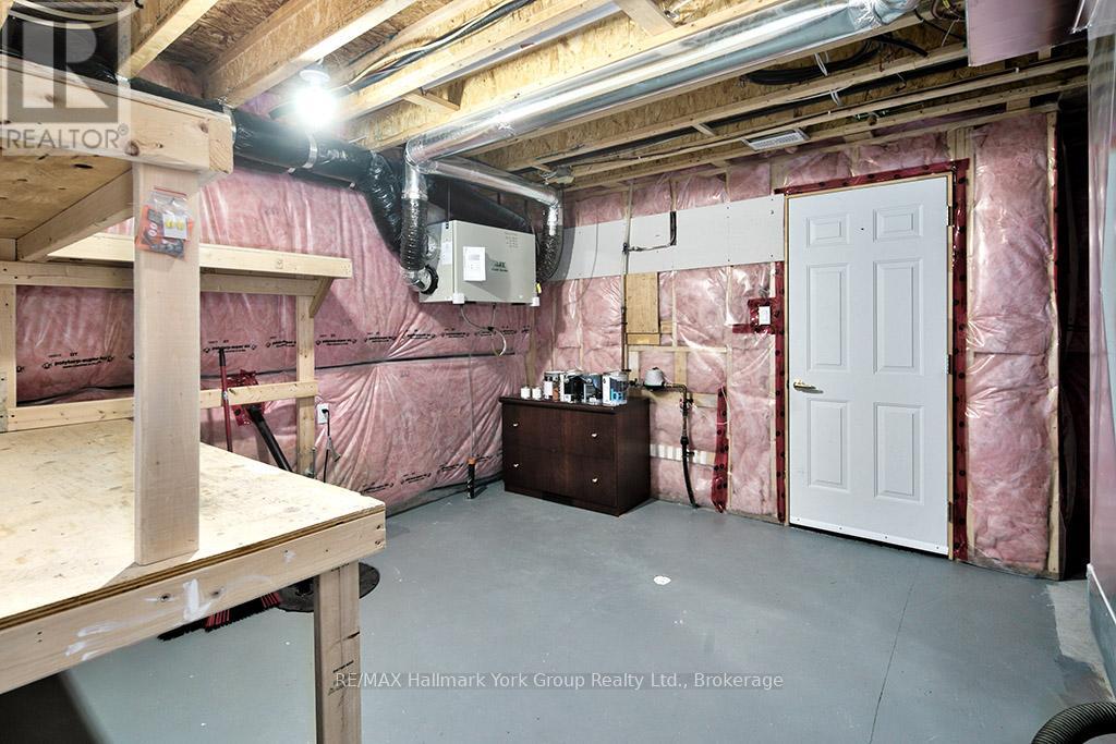 Photo 36 of 82 Hughes Street, Collingwood ON