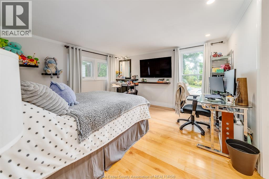 Photo 24 of 4371 Riverside Drive East, Windsor ON