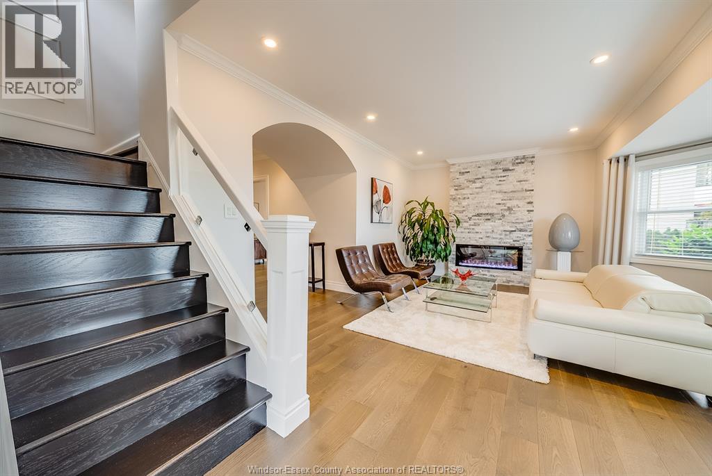 Photo 44 of 4371 Riverside Drive East, Windsor ON