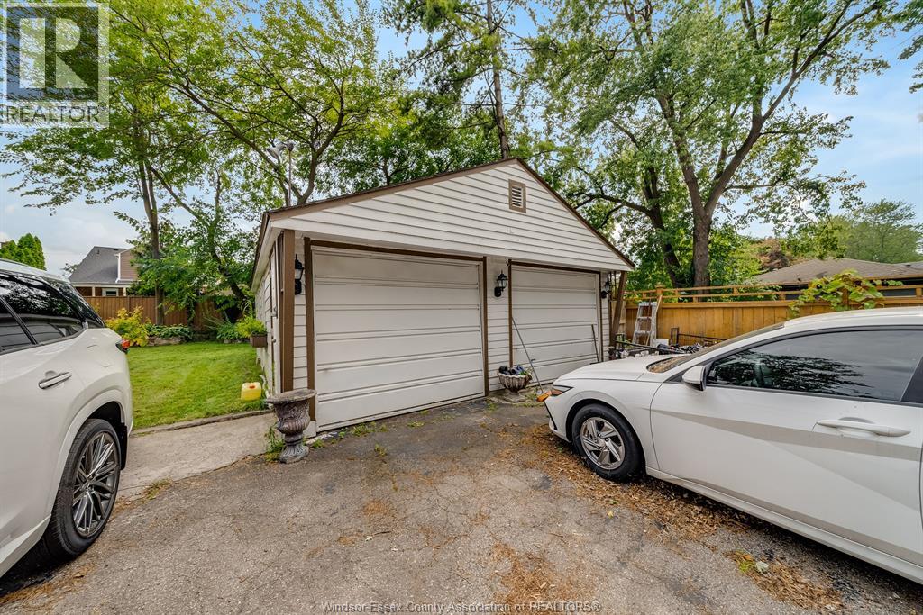 Photo 41 of 4371 Riverside Drive East, Windsor ON