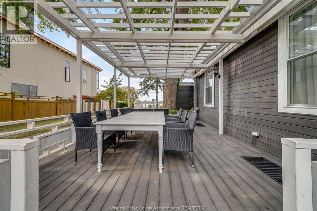 Photo 18 of 4371 Riverside Drive East, Windsor ON
