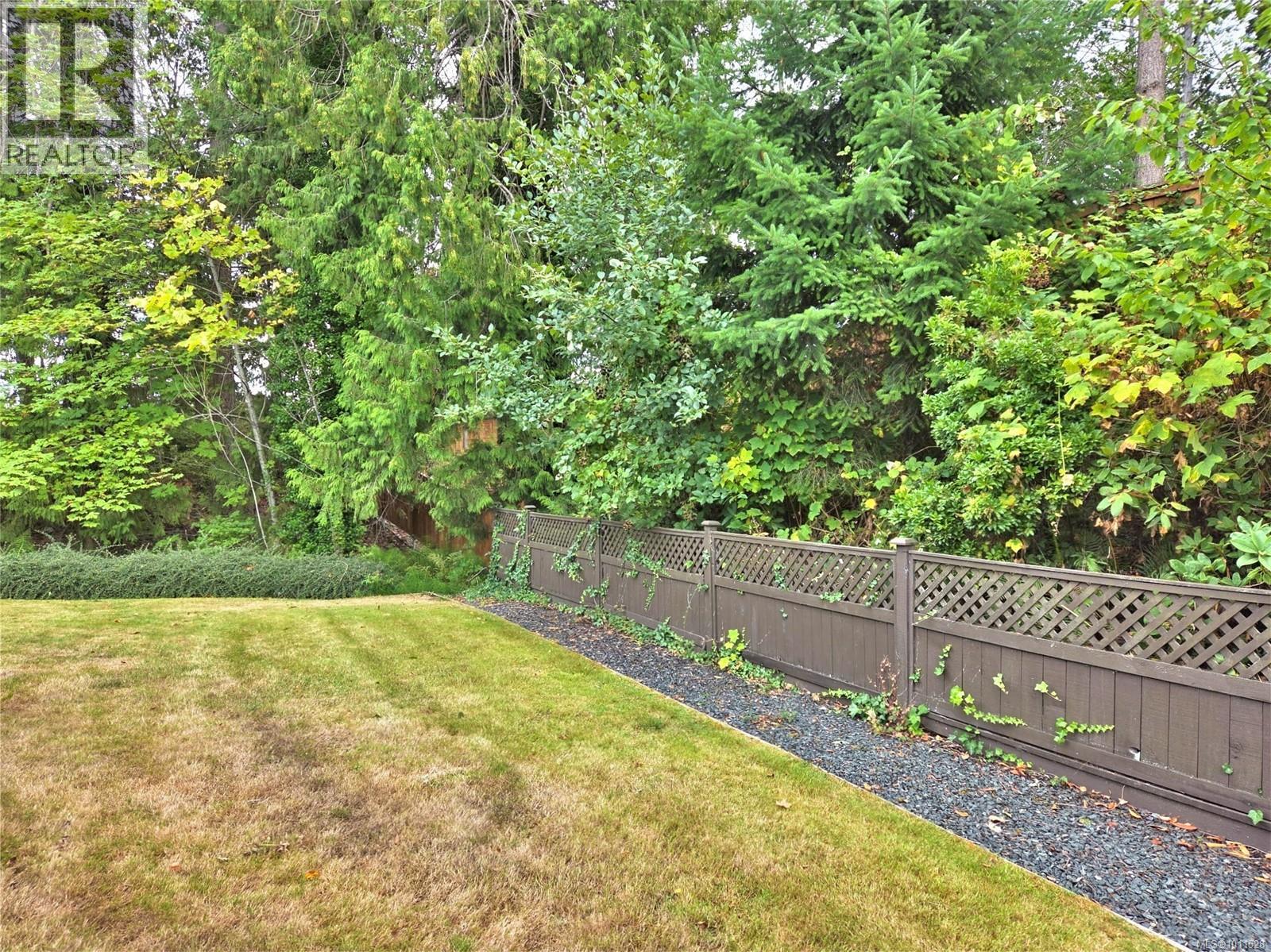 Photo 6 of 33 454 Morison Ave, Parksville BC
