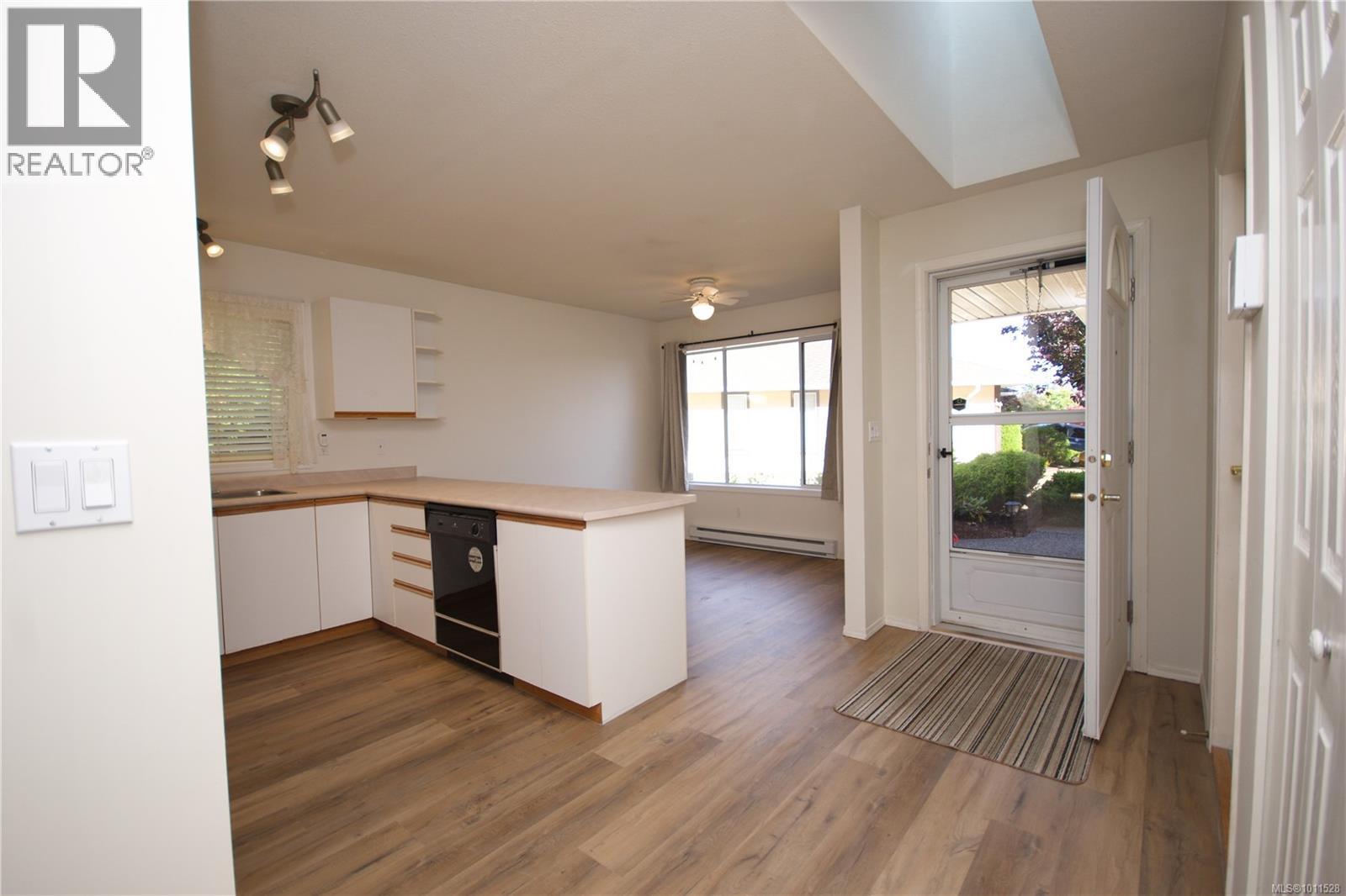 Photo 1 of 33 454 Morison Ave, Parksville BC