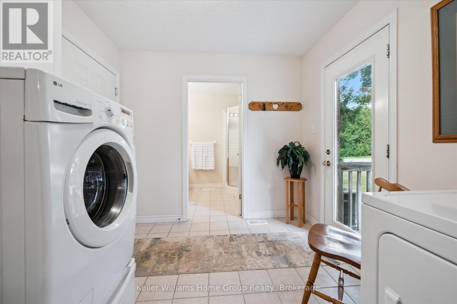 Photo 17 of 750 Dianne Crescent, Centre Wellington ON