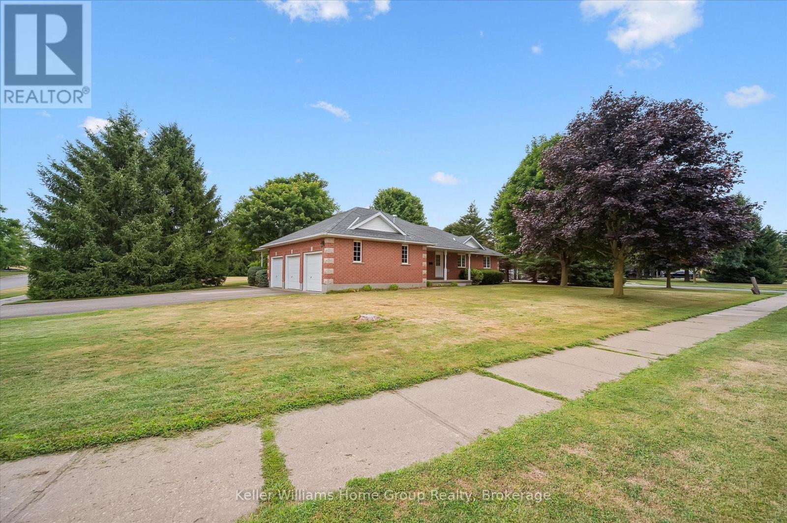 Photo 41 of 750 Dianne Crescent, Centre Wellington ON