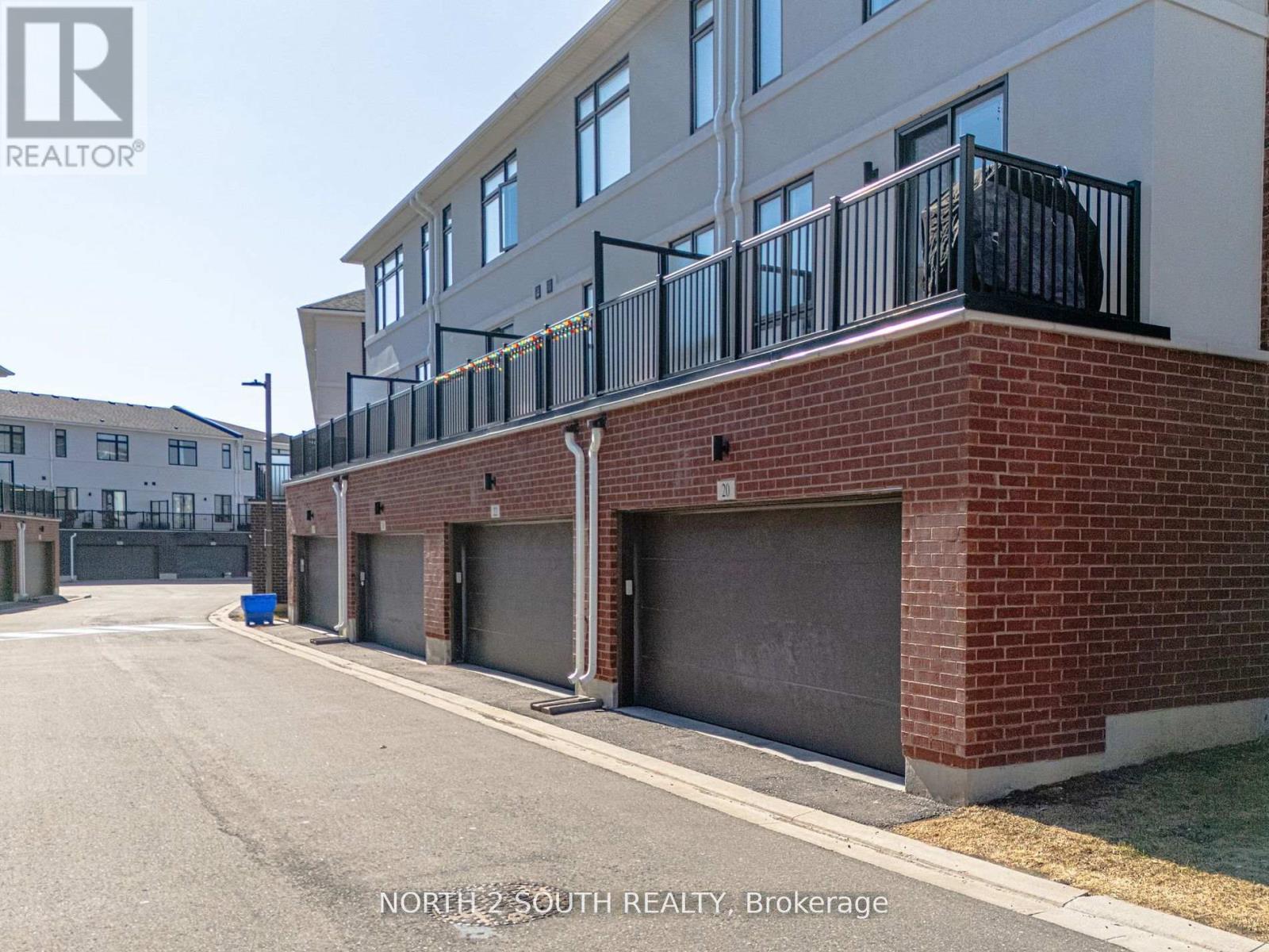 Photo 22 of 10 20 Thomas Armstrong Lane, Richmond Hill ON