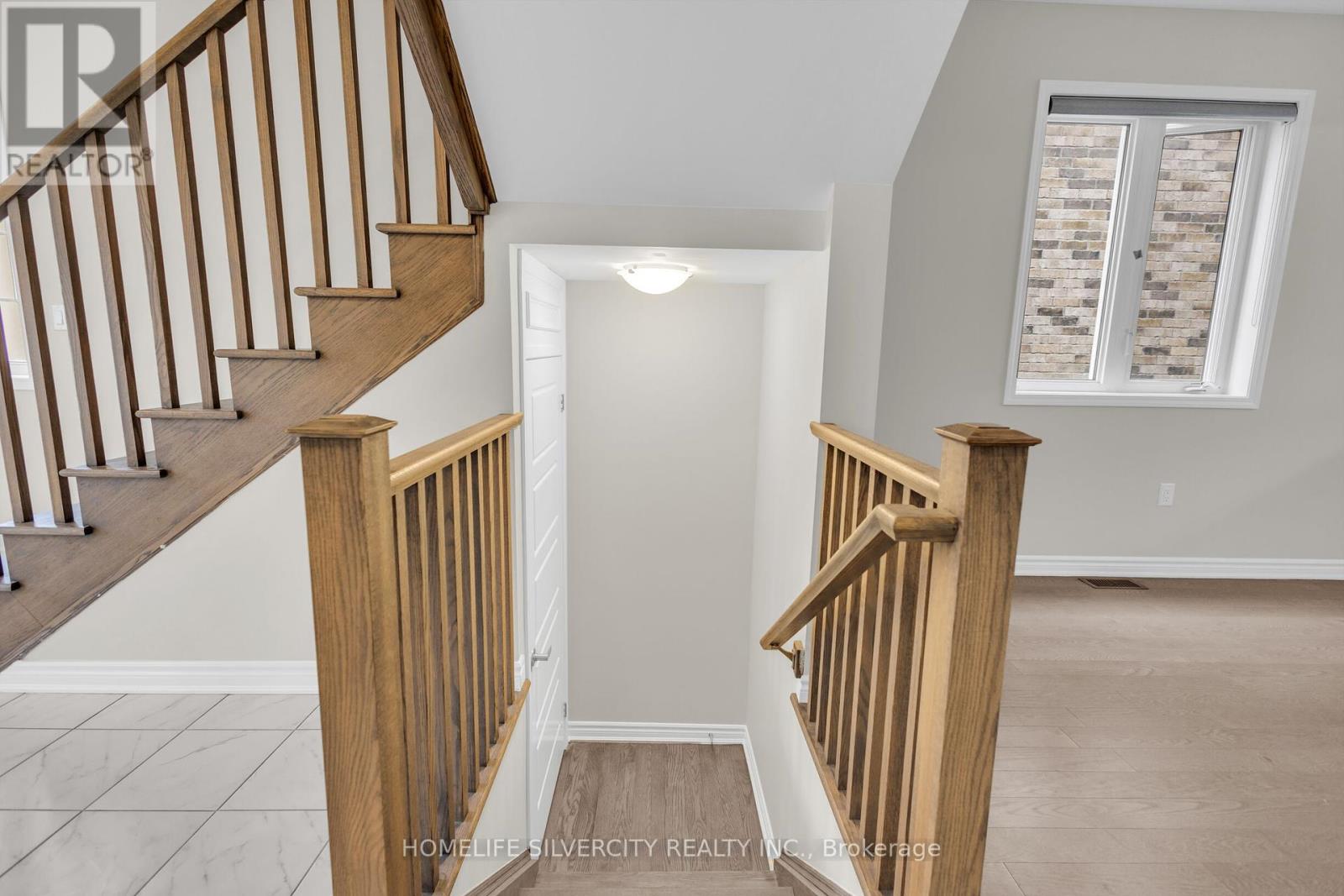 Photo 31 of 24 Eberly Wood, Caledon ON