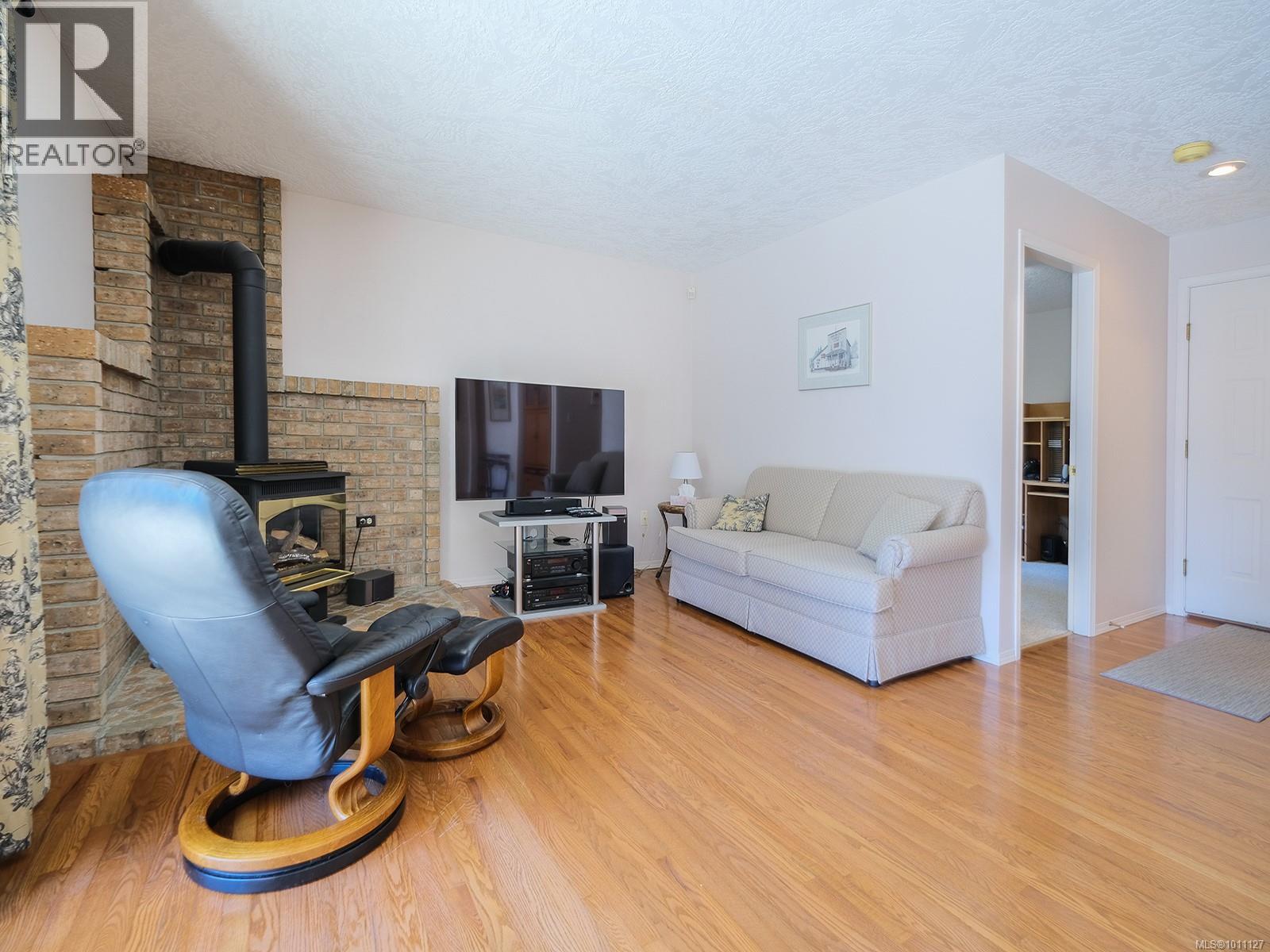 3639 Farnsworth Rd, Cobble Hill