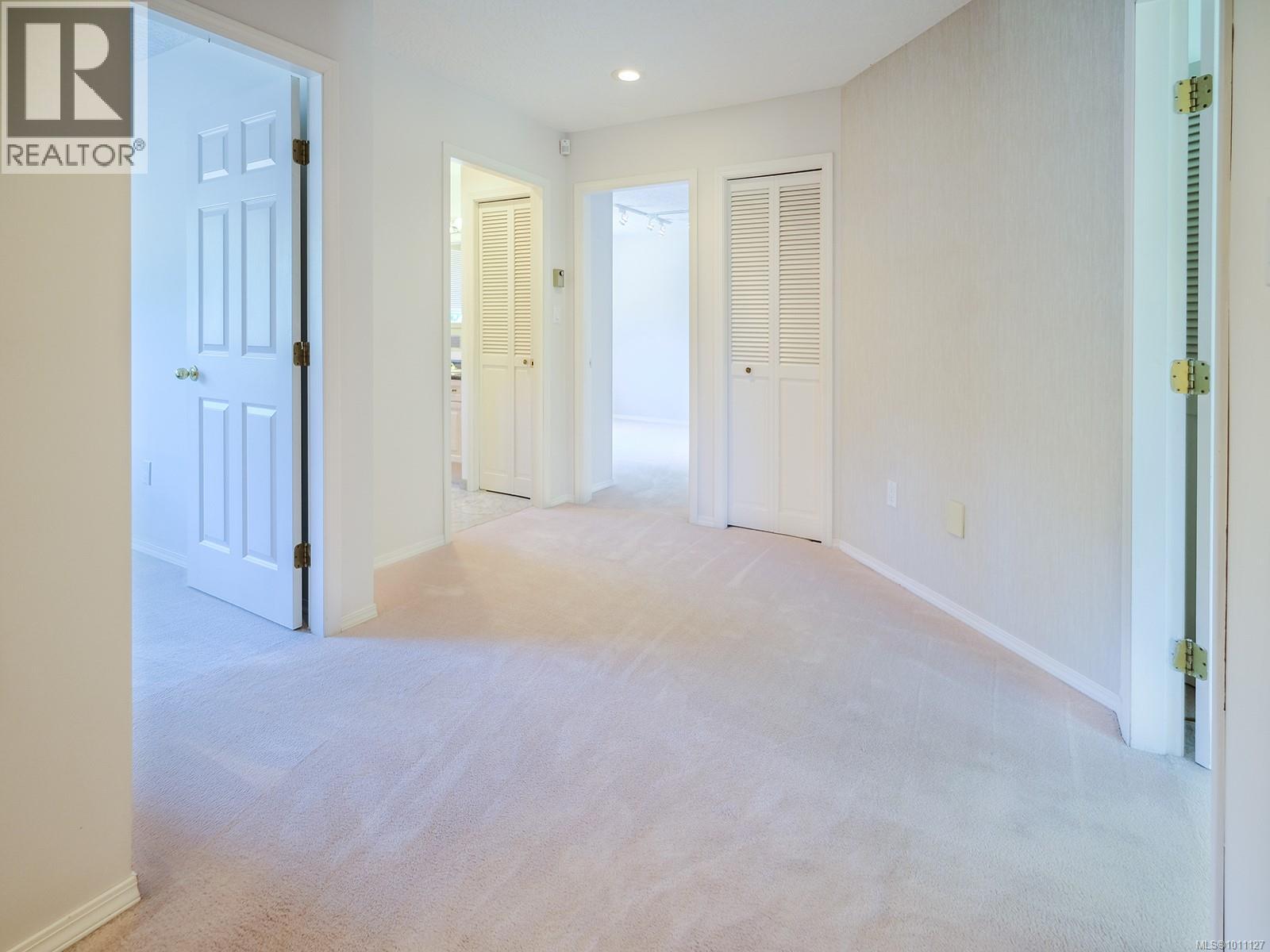 3639 Farnsworth Rd, Cobble Hill