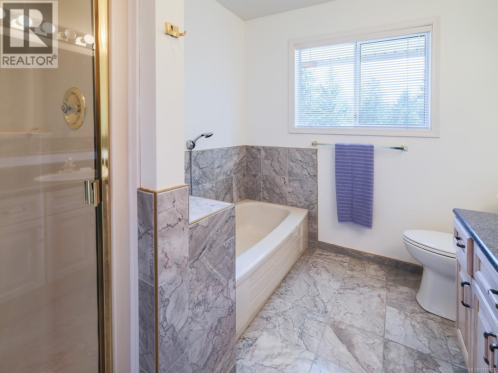 3639 Farnsworth Rd, Cobble Hill