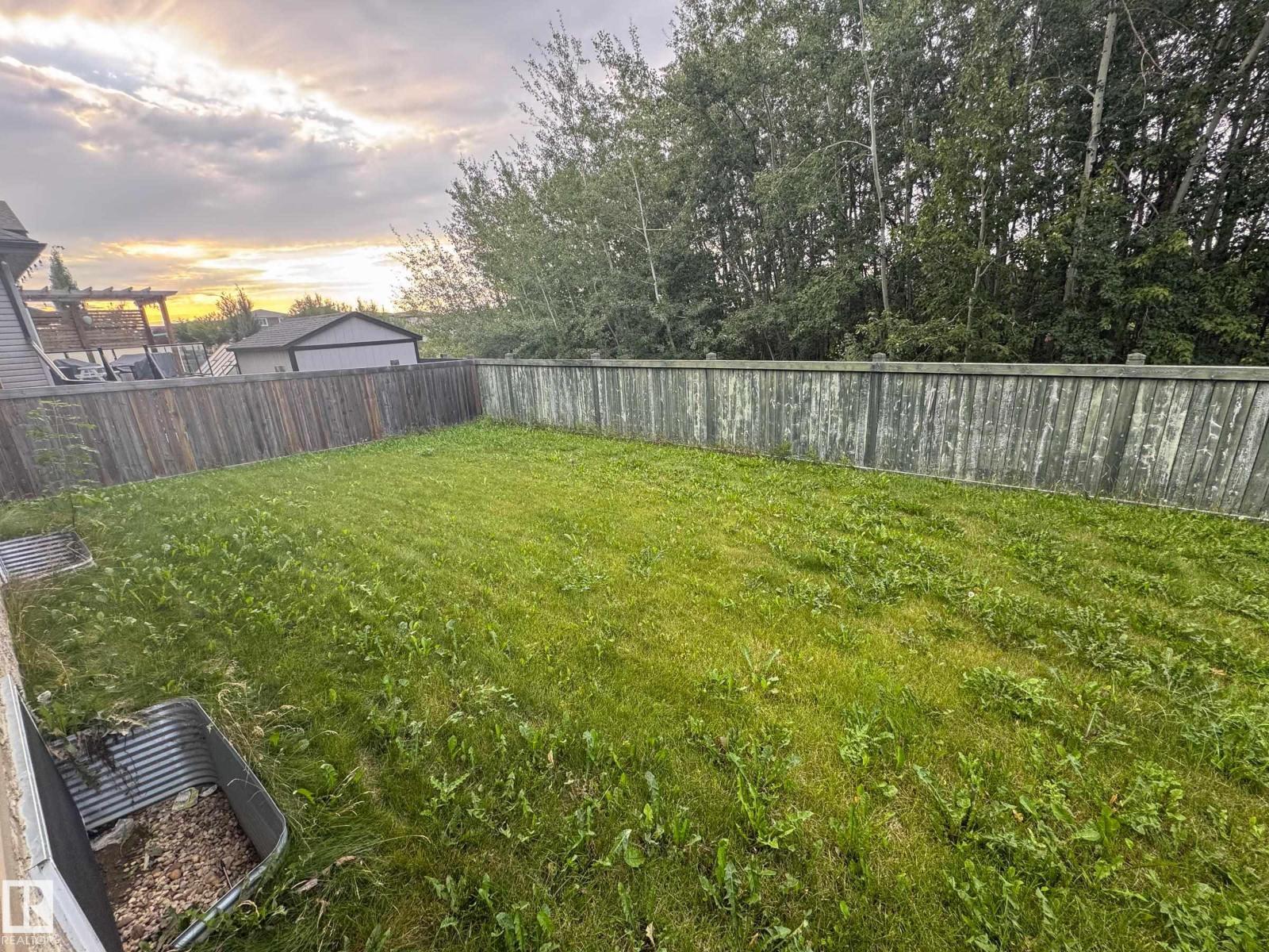 Photo 2 of 18 Valarie Ba, Spruce Grove AB