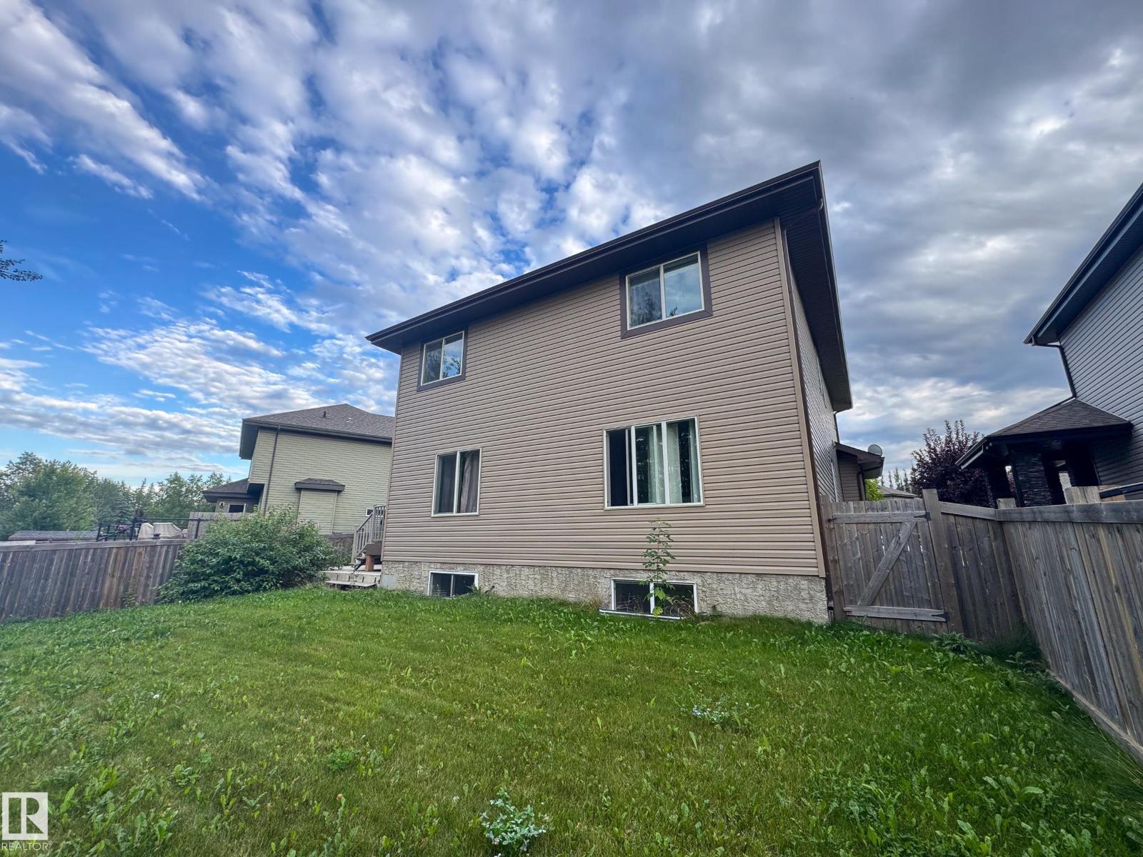 Photo 21 of 18 Valarie Ba, Spruce Grove AB